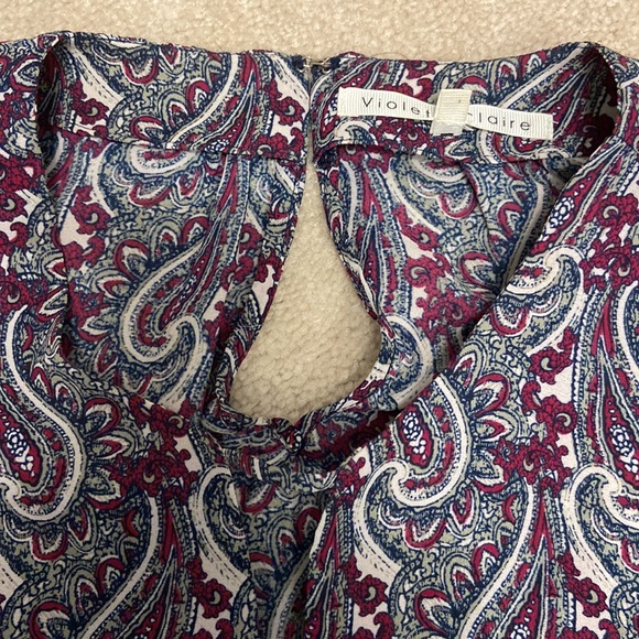 Patterned top - Picture 3 of 3